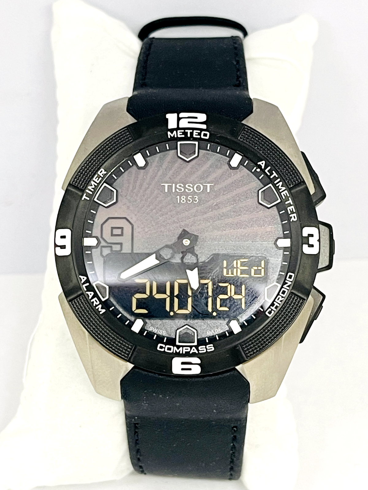 ティソ(TISSOT) 世界先行発売。 TISSOT T-Touch Expert Solar