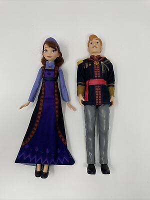 Disney Frozen 2 Arendelle Royal Family Queen Iduna and King Agnarr Dolls