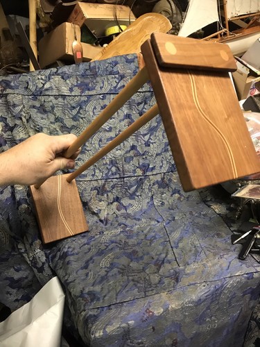HAND CRARTED~ EXTENDABLE WOOD BOOK SHELF ~ INLAY ~ GREAT  