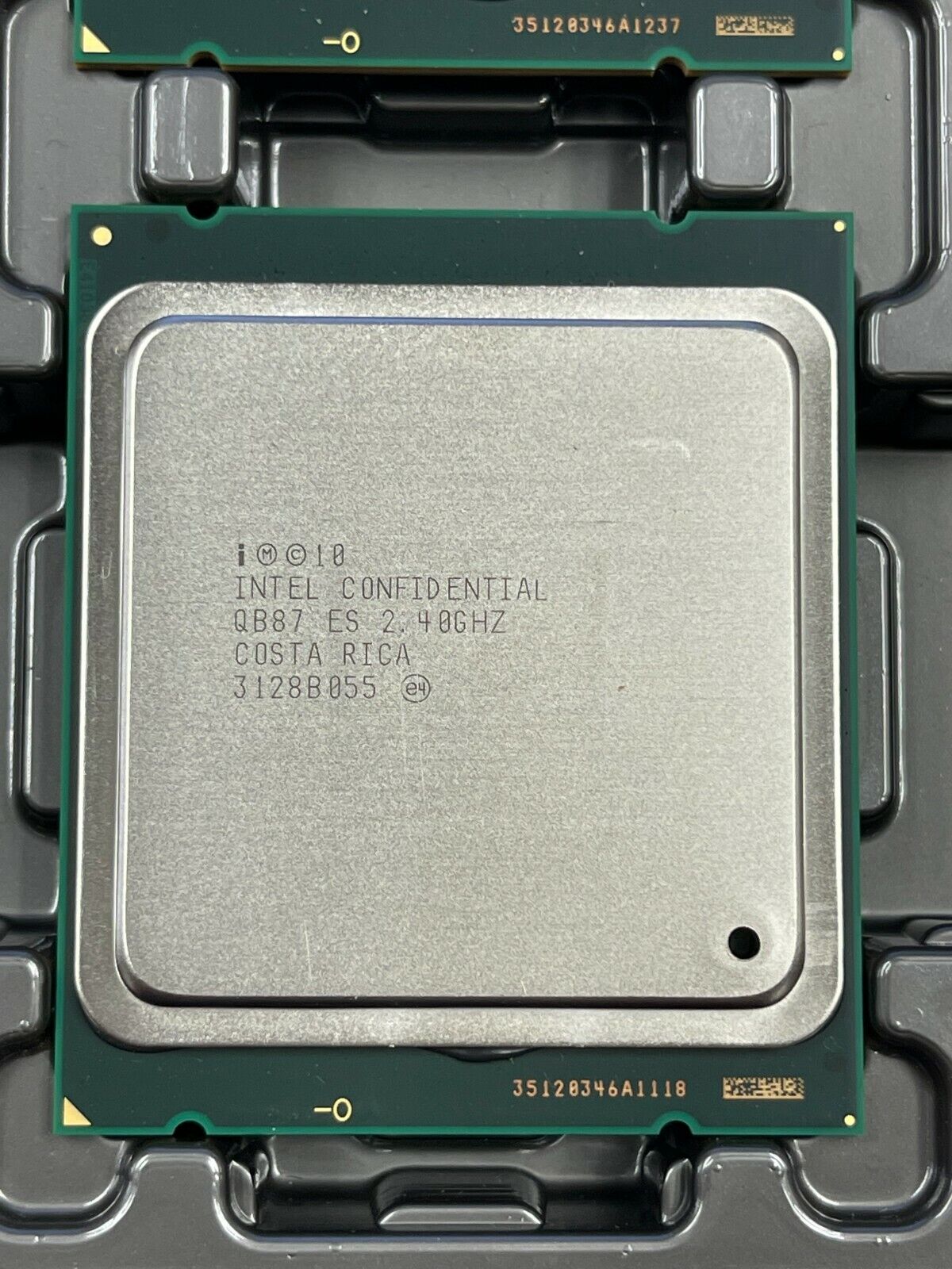 Intel Confidential E5-2665 QB87 Eight-Cores 2.4Ghz LGA2011 Intel Confidential E5-2665 QB87 Eight-Cores 2.4Ghz LGA2011