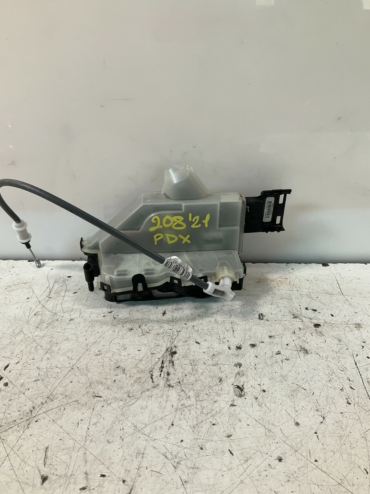 Serratura porta posteriore destra PEUGEOT 208 2021 16943875