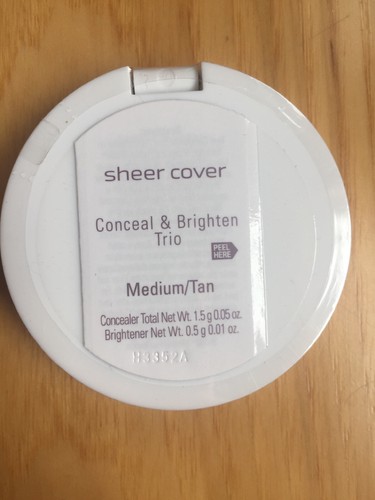 Sheer Cover Conceal & Brighten Trio Concealer MEDIUM/TAN 1.5g  SMALL/TRAVEL