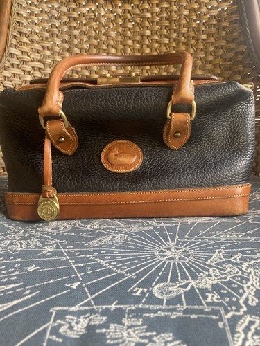 Dooney Bourke Doctor Bag/Satchel Vintage Early 80s (pre-coding)