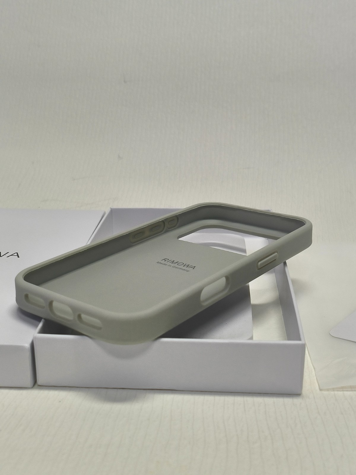 RIMOWA For Apple iPhone 17 Pro Max Silver Aluminium Phone Case | eBay