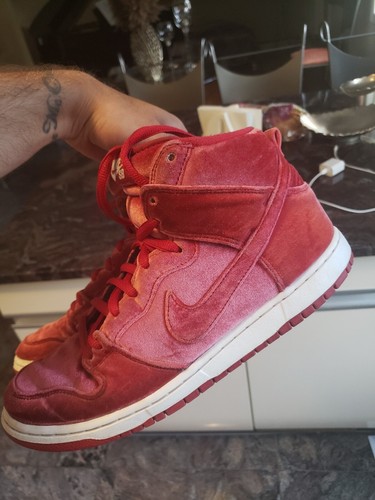 2017 VNDS Red Velvet Nike Sb Dunk High Size 10