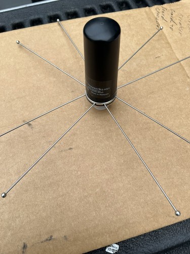 Laird Connectivity AKIT-TRA6927M3-HN1 Black Radial Mount Laird Connectivity AKIT-TRA6927M3-HN1 Black Radial Mount