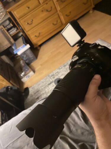 Nikon AF-S VR Zoom-Nikkor 70-300mm f/4.5-5.6G IF-ED Lens Nikon AF-S VR Zoom-Nikkor 70-300mm f/4.5-5.6G IF-ED Lens