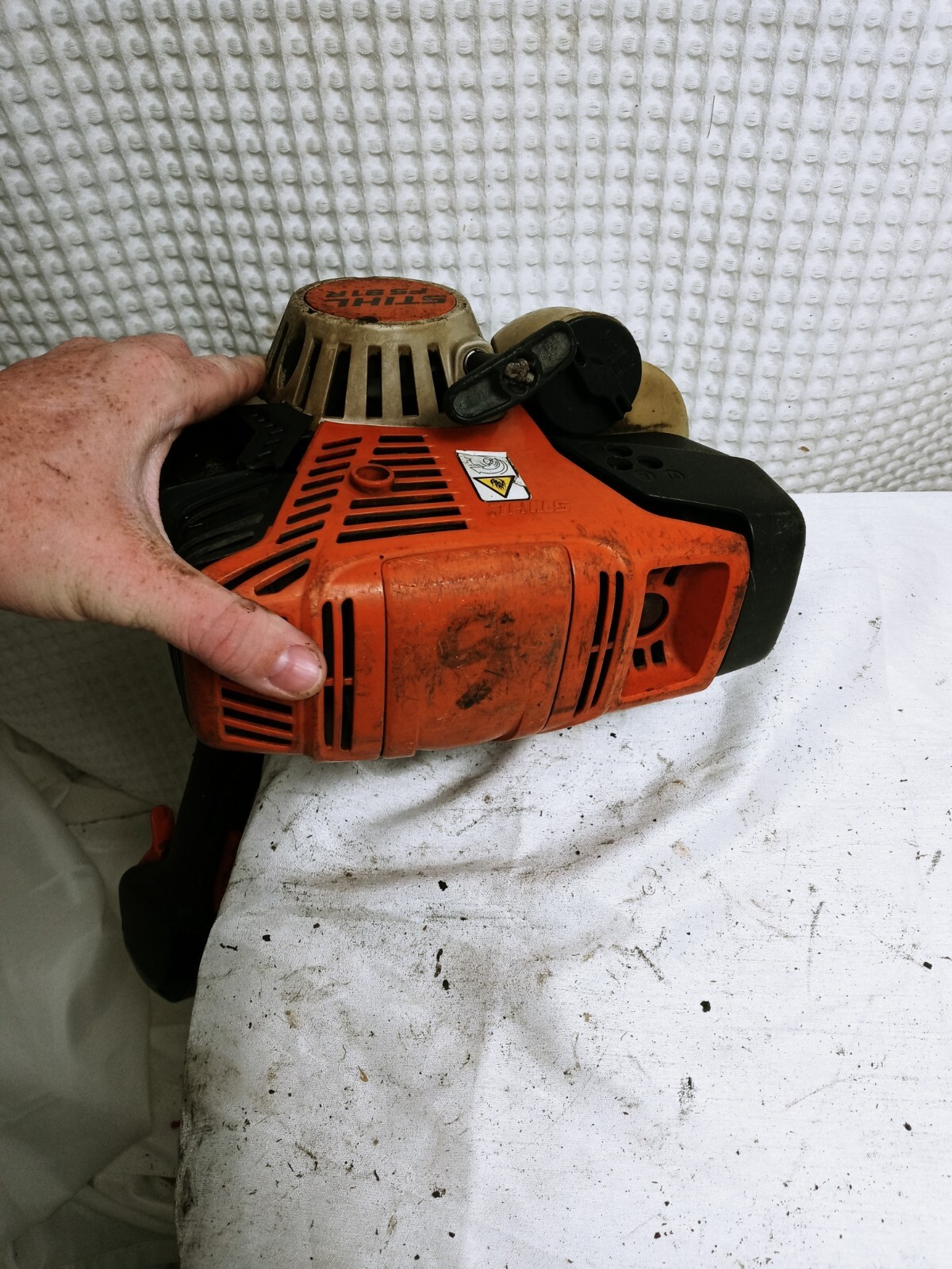 STIHL FS91R  String Trimmer Powerhead with Broken Clutch- For Parts