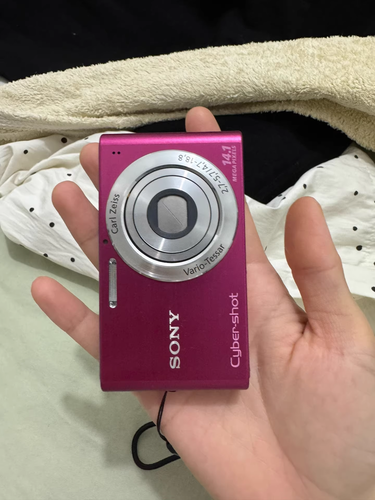 ソニー SONY Cyber-shot DSC-W320 ピンク SONY Digital Camera Pink Cyber-shot DSC-W320 14.1 MP 3.0x
