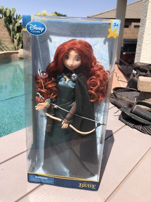 NEW Disney Store Pixar Brave Merida Classic Doll Bow and Arrow 1st Edition 