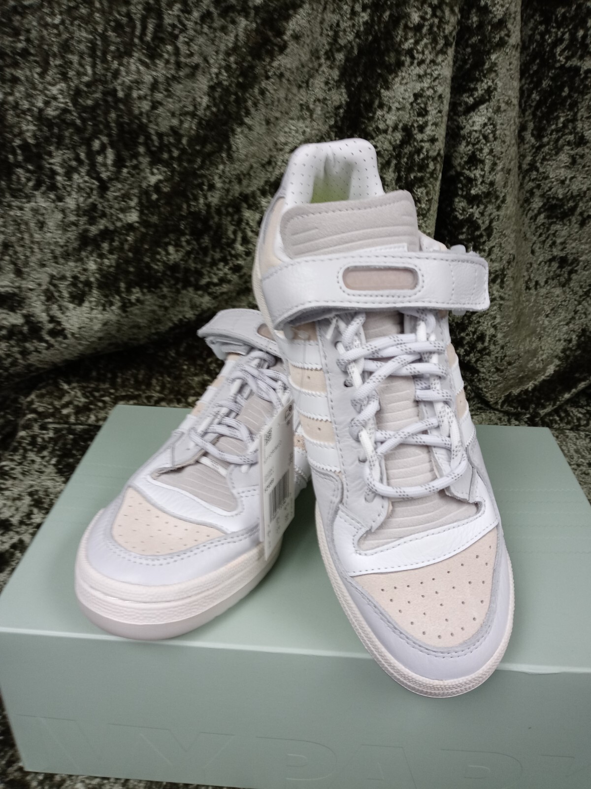 Adidas Originals Beyonce Ivy Park IVP Forum Lo Wht/Ecru Adidas Originals Beyonce Ivy Park IVP Forum Lo Wht/Ecru