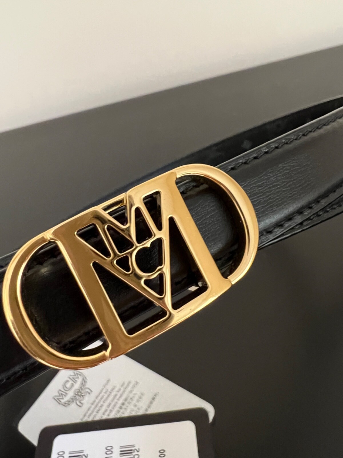 Pre-owned Mcm Mode Mena Black Reversible Leather Belt 24k Sh Gold 100 / L