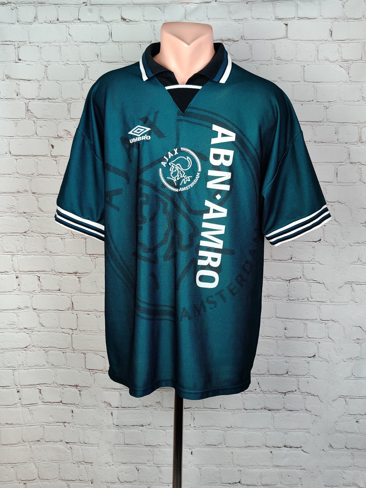 【正規品・超希少】95-96 アヤックス（Ajax）Umbro ホーム L Ajax amsterdam 95/96 Umbro Home Jersey size XL | eBay