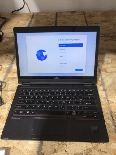 Fujitsu Lifebook P727 2 in 1 i3-7100U 4GB RAM 128 GB M.2 Fujitsu Lifebook P727 2 in 1 i3-7100U 4GB RAM 128 GB M.2