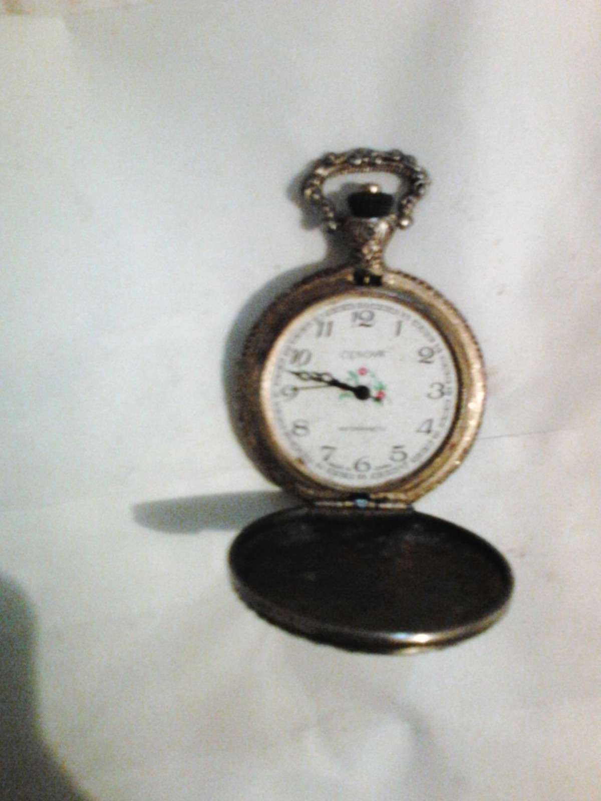 Cenova Pocket Watch With Train Design