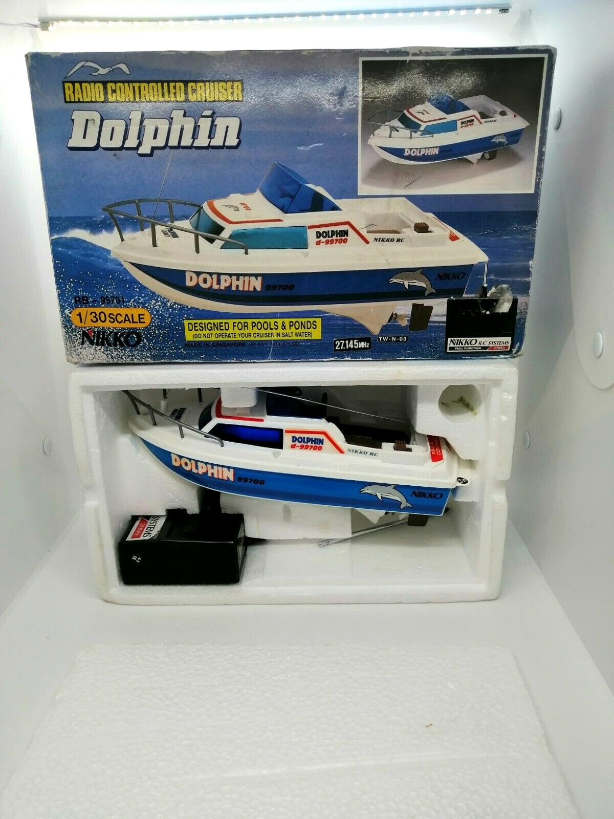Vintage 80´s Nikko RC SpeedBoat Motor Launch Dolphin d-99700