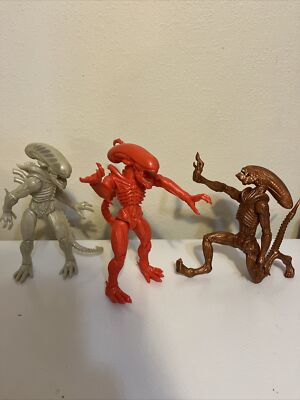 Alien Xenomorph Lanard Lot Of 3
