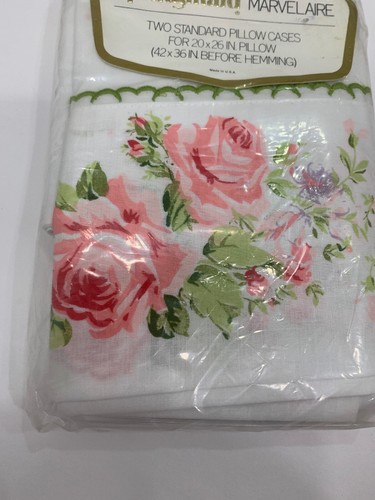 Vintage New Springmaid USA No Iron Marvelaire  2 Standard Pillowcases Floral