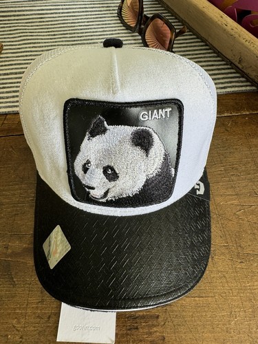 Friday Drop Nwt Black & White Soft Front