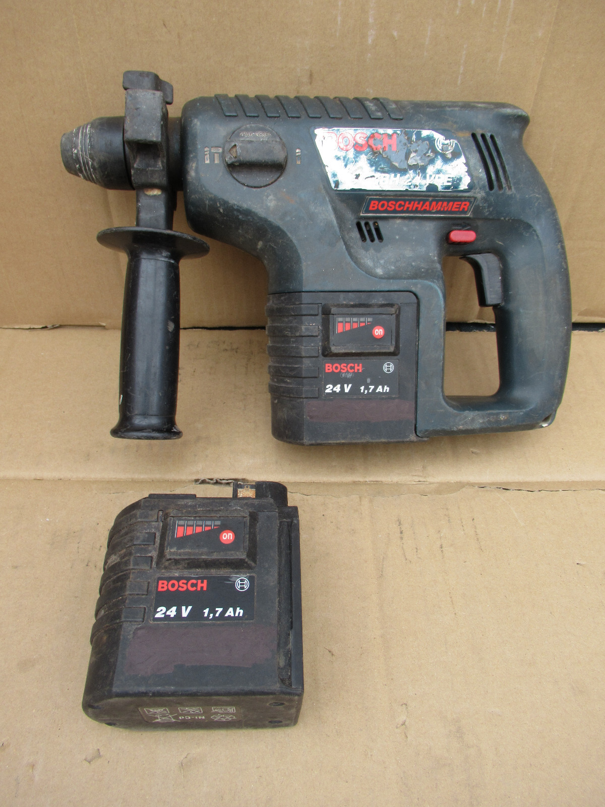 BOSCH GBH 24 VFR SDS 24V, 0 611225703 CORDLESS HAMMER DRILL, DOESN'T HOLD CHARGE