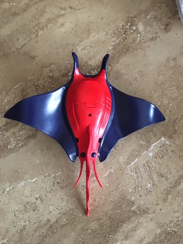 8 1/2” Blue Stingray Sea Life Hard Plastic Toy Mouth Opens With Teeth