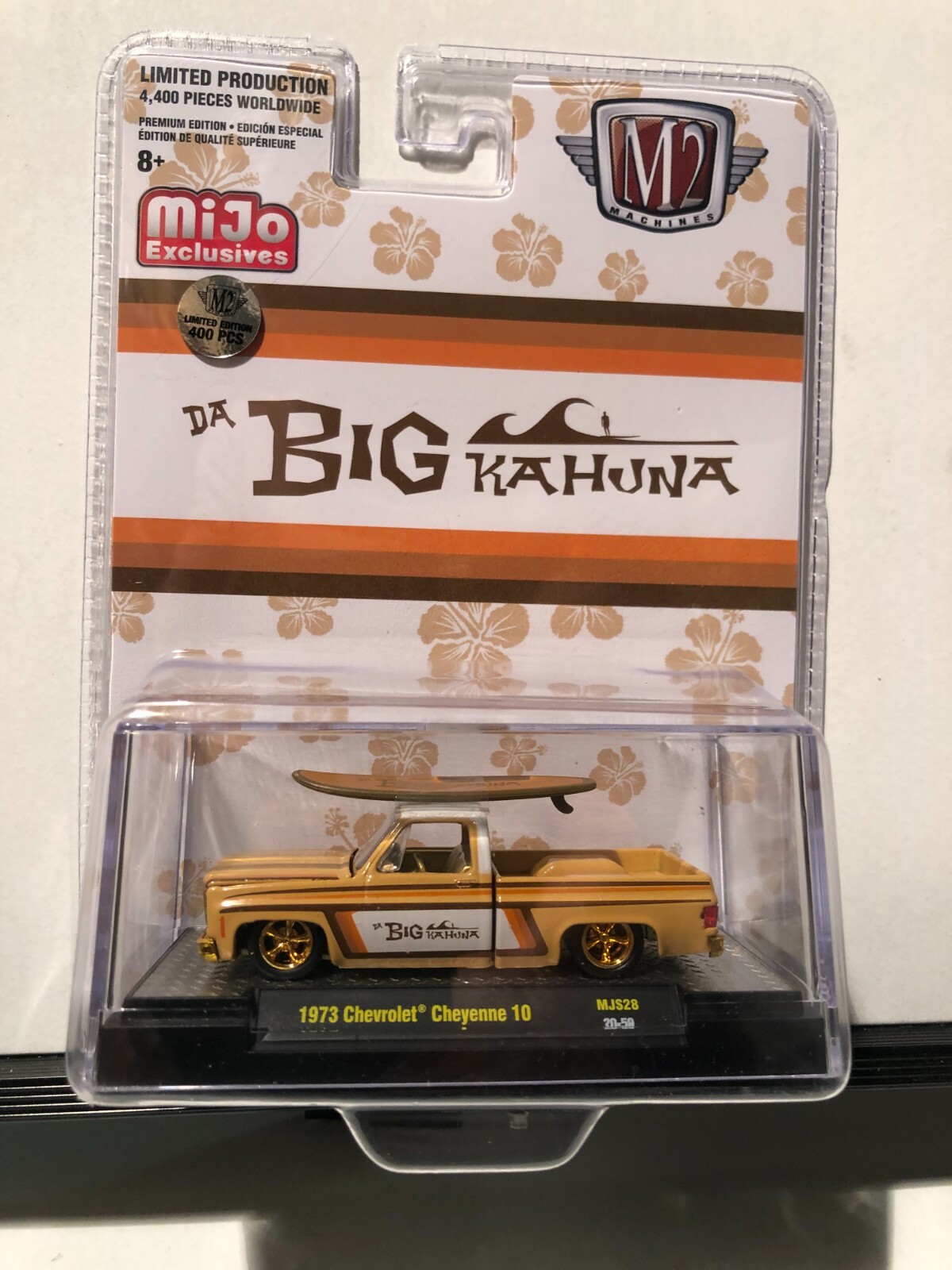 ミニカー CHASE! M2 1/64 1973 C10 \