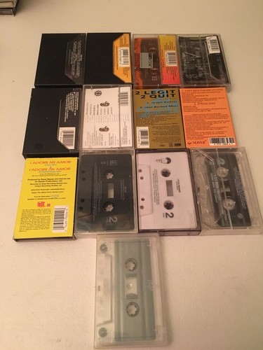 Lot of 28 cassettes U2, Beach Boys, Drifters, Journey