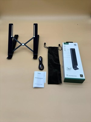 Ugreen USB-C to USB 3.0, HDMI, SD and TF Card Reader Docking Station Open Box
