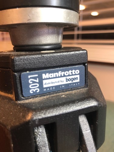 Bogen 3021 Manfrotto Tripod 055/KF01 With 322RC2 Grip BallHead