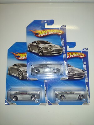 Hot Wheels '10 Aston Martin DBS All Stars 124/240 Silver Gray Grey #124 Lot 3