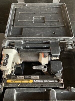 DEVILBISS AIR POWER CO BRAD NAIL GUN  MODEL: ANK10 18 Gauge With Hard Case
