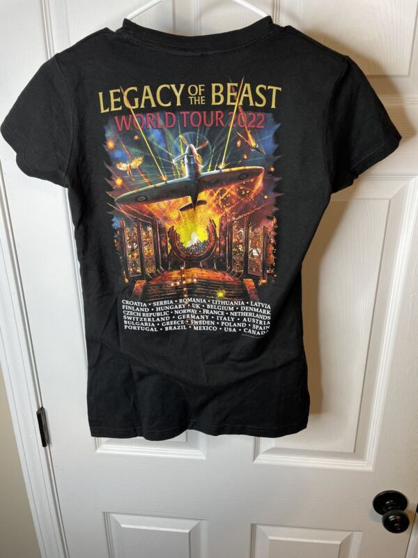 Iron Maiden Legacy of the Beast World Tour 2022 T-Shirt Size Small Authentic