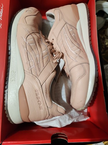 asics kobe beef on feet