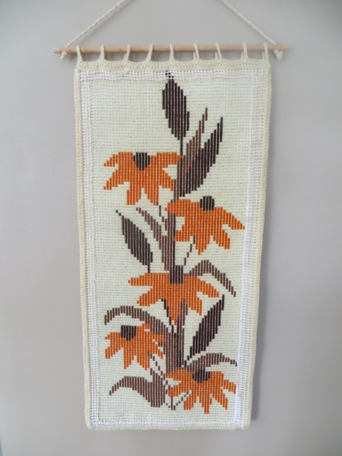 Mid-Century Mod '60s Wall Hanging Tapestry Wool Latch Hook Yellow Orange