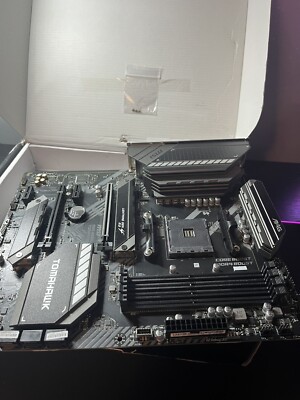 MSI MAG B550 TOMAHAWK Motherboard
