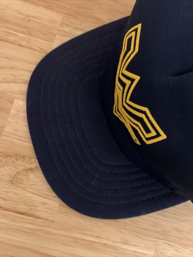 West Virginia University WVU Mountaineers Mesh Cap Snapback Trucker Hat VTG 80s