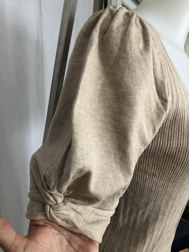 NWT  Lush Square Neck Elbow Puff Sleeve Cropped Ribbed Sweater Top Oatmeal Sz S