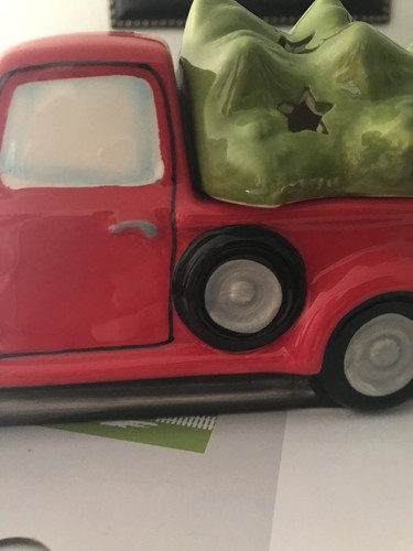 NEW SCENTSY Special Delivery Christmas Winter Holiday Tree Red Truck Wax Warmer