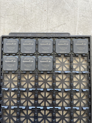 New ALTERA EP3C40F484C8N BGA-484 FPGA CYCLONE III