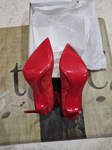 【箱＋替えピンリフト2個＋赤布袋1枚付】 Christian Louboutin 箱＋替えピンリフト2個＋赤布袋1枚付】 Christian Louboutin