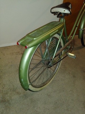 schwinn typhoon tires