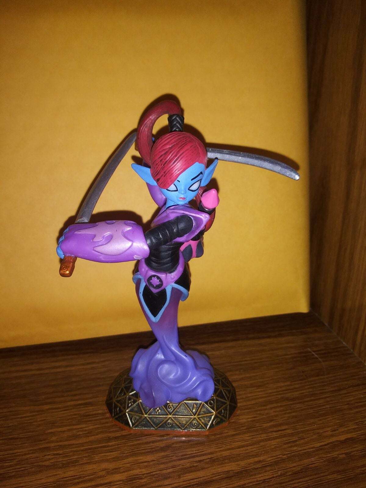 Skylanders Ninjini, Scarlet - Giants Series 84543888 Series