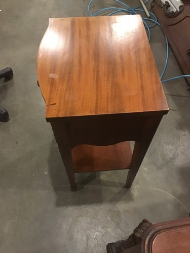 Vintage 1 Drawer Mahogany Duncan Phyfe Nightstand End Table