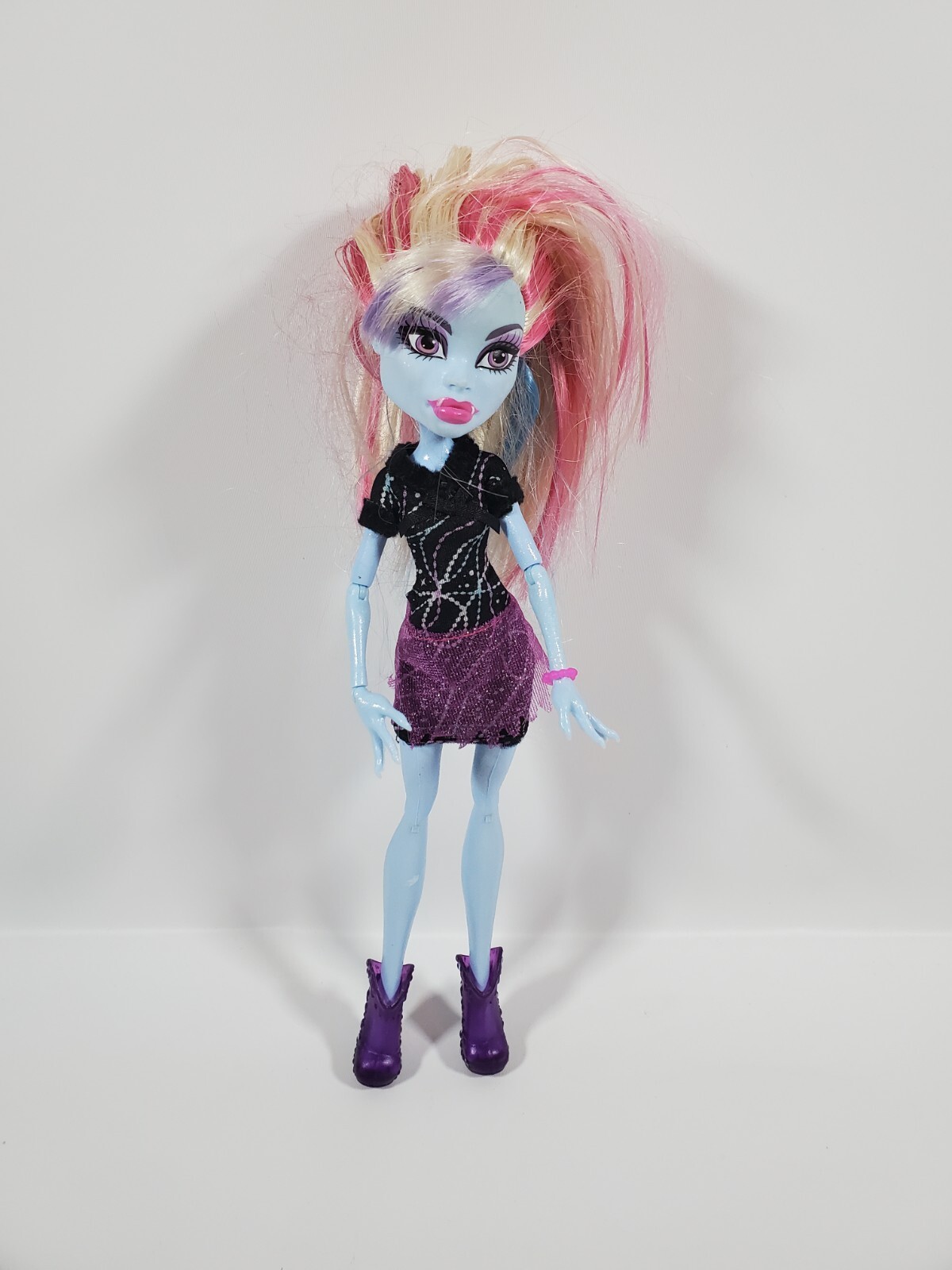 Gen 1 Monster High Abbey Bominable Home Ick Doll + original