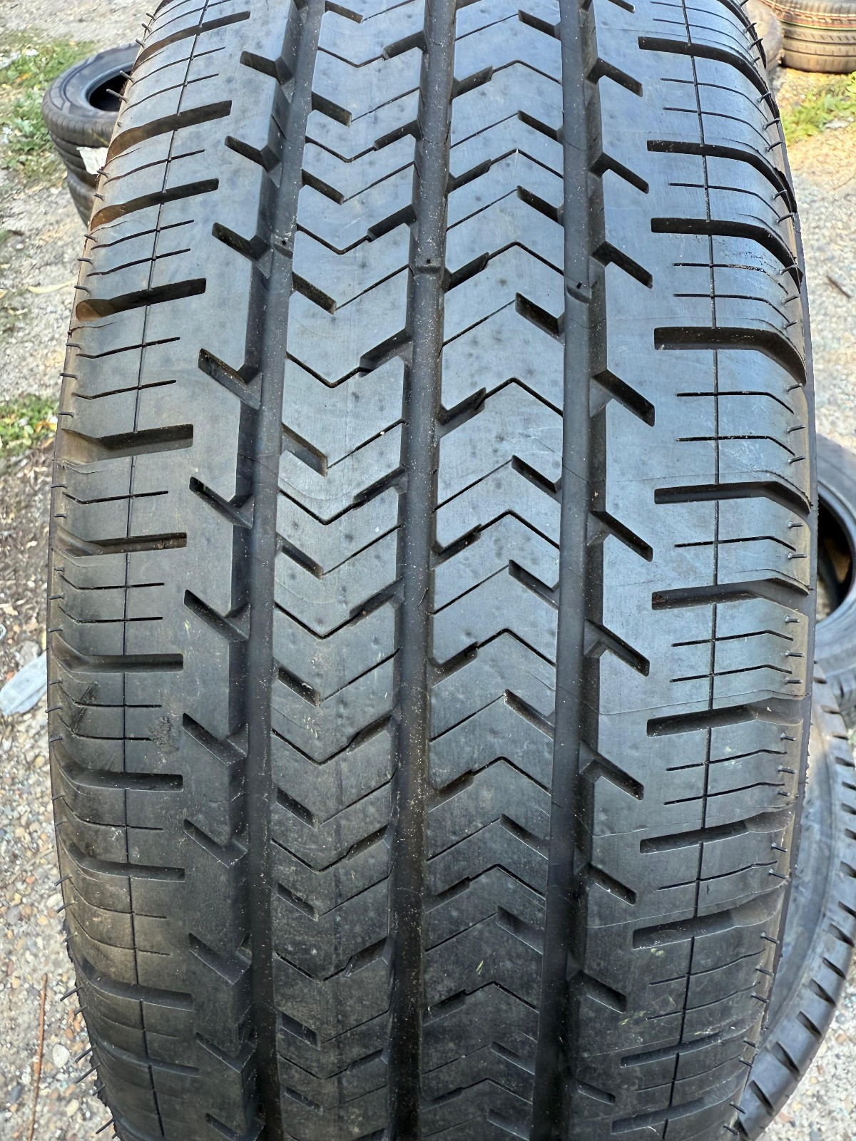 New 215 65 16C Michelin, Agilis 51, M+S 106/104T x1 Single Tyre (F1_tyres) YD171