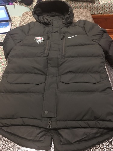 Nike ダウン　新品　L160 NIKE】ナイキ スポーツウェア GORE-TEX/エコダウンジャケット