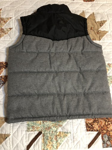 Boys OLD NAVY Black Gray Sleeveless Jacket Vest Size Small 6-7 Regular