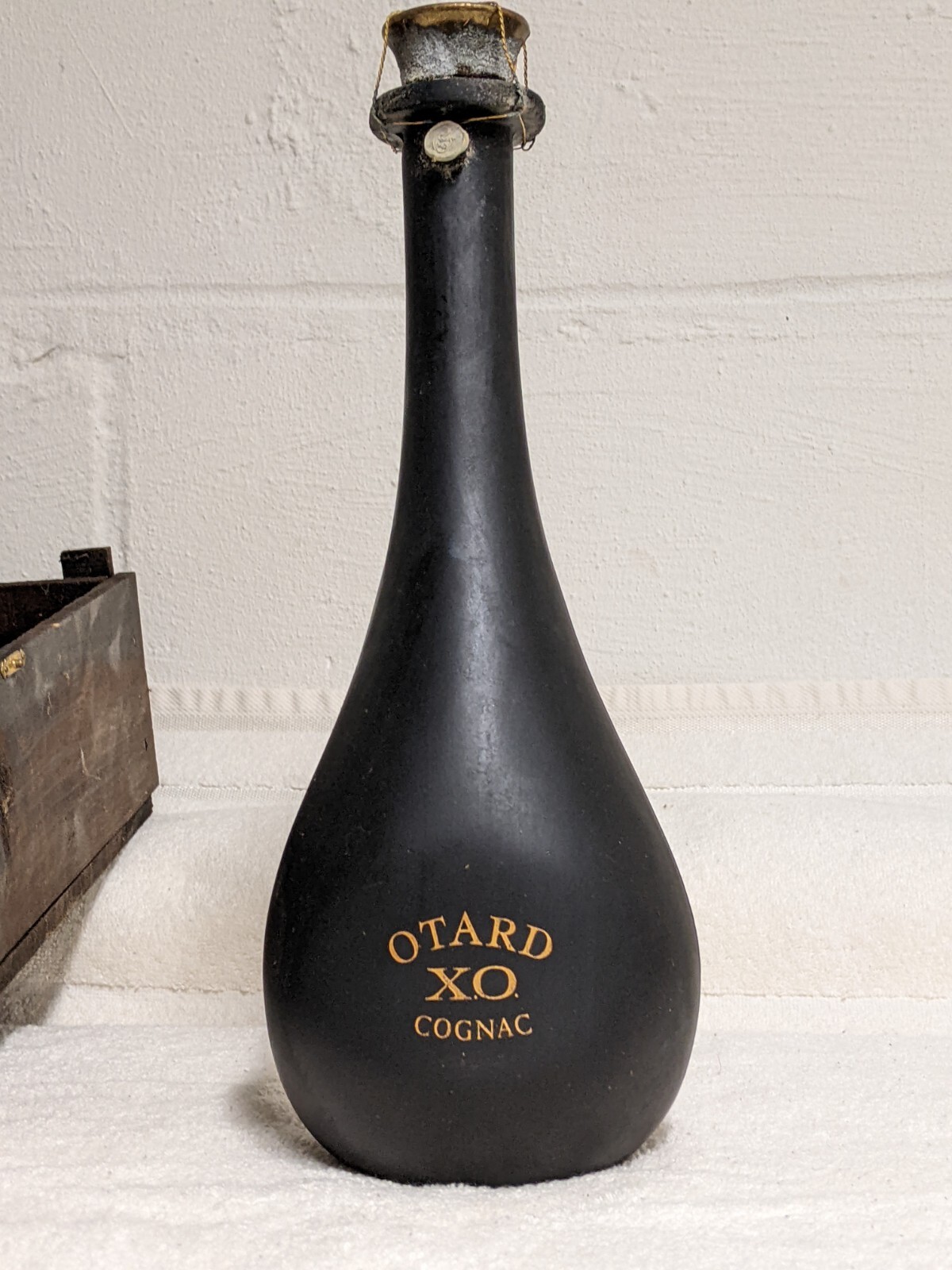 OTARD XO COGNAC黒ボトル Vintage Otard Cognac Black Bottle With Wooden Case | eBay