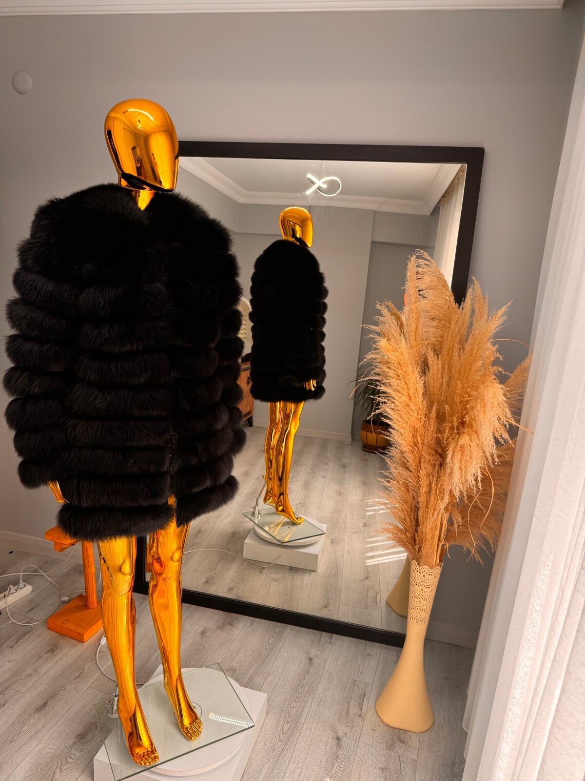 シエルエアー　FAUX FUR COAT FAUX FUR SHORT COAT - Gray | ZARA Canada