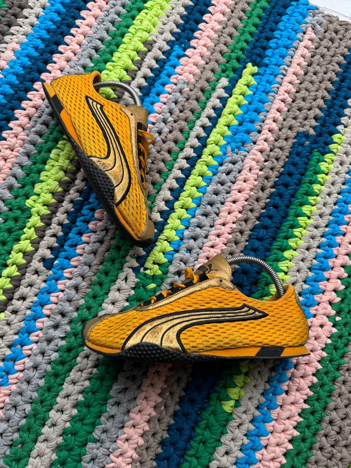 【ビンテージ】PUMA 赤/白 ストライプ ウィンドブレーカー 古着レッド×ホワイト(赤×白)フード付きナイロンジャケット